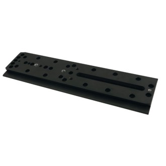 Supporting plate for CGEM type accessories