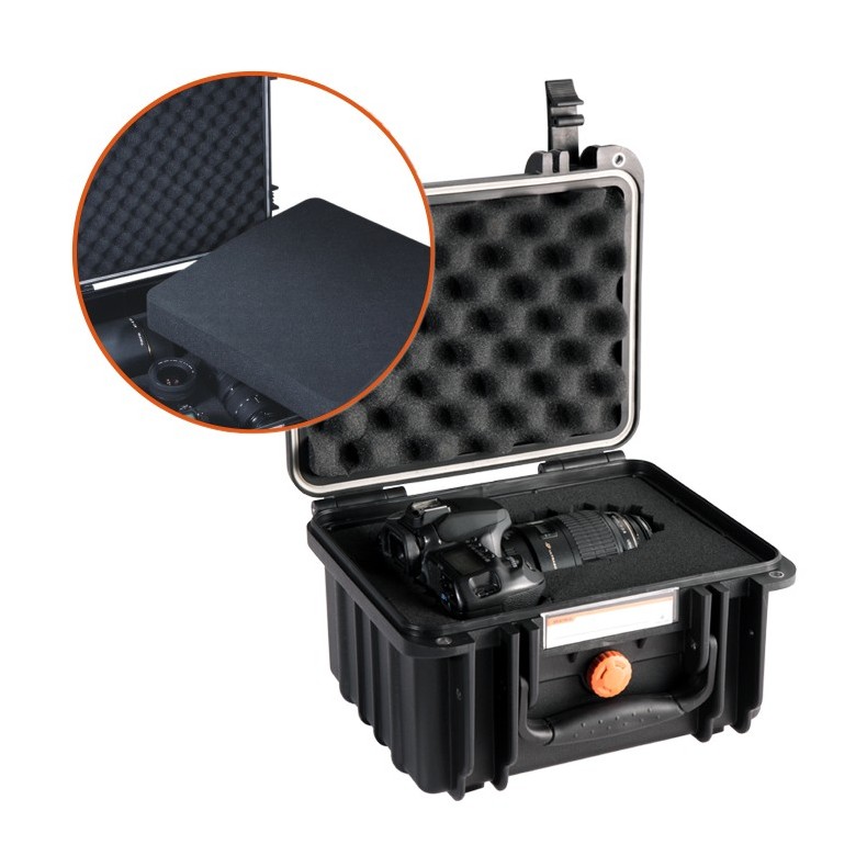 Waterproof case, foam lining Vanguard...