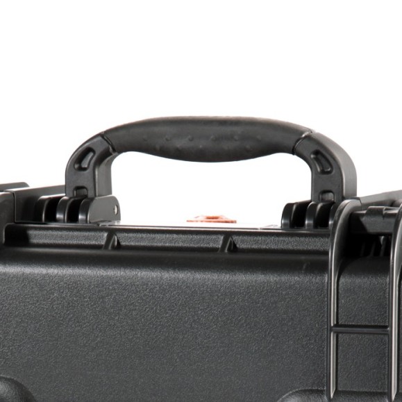 Nearly indestructible sealed safety case Vanguard Supreme 46F