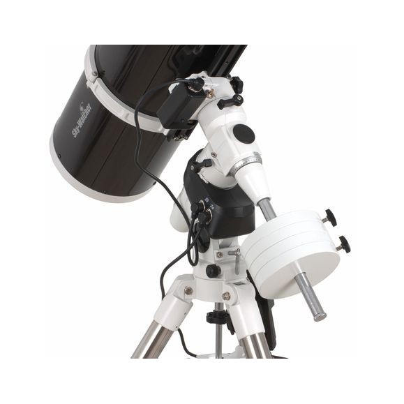 Maksutov-Cassegrain SkyWatcher 150/1800mm telescope with NEQ3-2 Pro GoTo mount