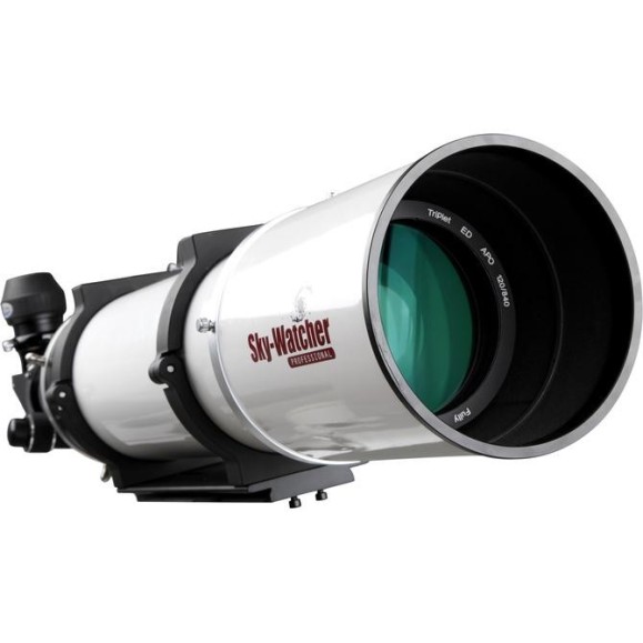 Sky-Watcher Esprit 120ED Pro triplet apochromatic refractor telescope on AZ-EQ6 Pro Go-To
