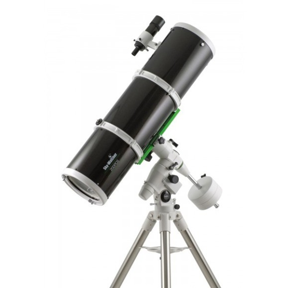 Newton Black Diamond Dual Speed SkyWatcher 200/1000 mm Newton Black Diamond Telescope with NEQ5 mount