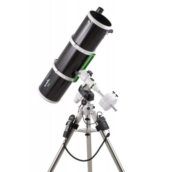 Newton SkyWatcher Black Diamond Black Diamond Dual Speed 200/1000 NEQ5 PRO GOTO Telescope