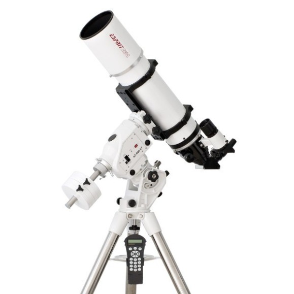 Sky-Watcher Esprit 120ED Pro triplet apochromatic refractor telescope on AZ-EQ6 Pro Go-To