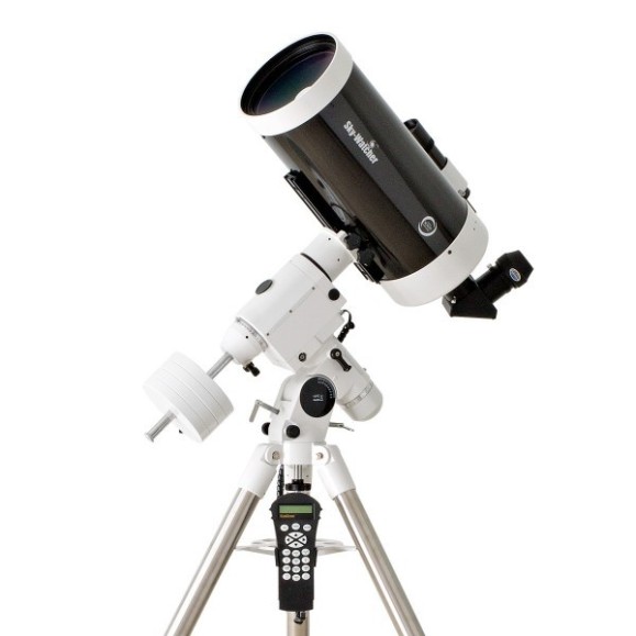 Maksutov-Cassegrain SkyWatcher 180/2700mm telescope with HEQ5 Pro GoTo mount
