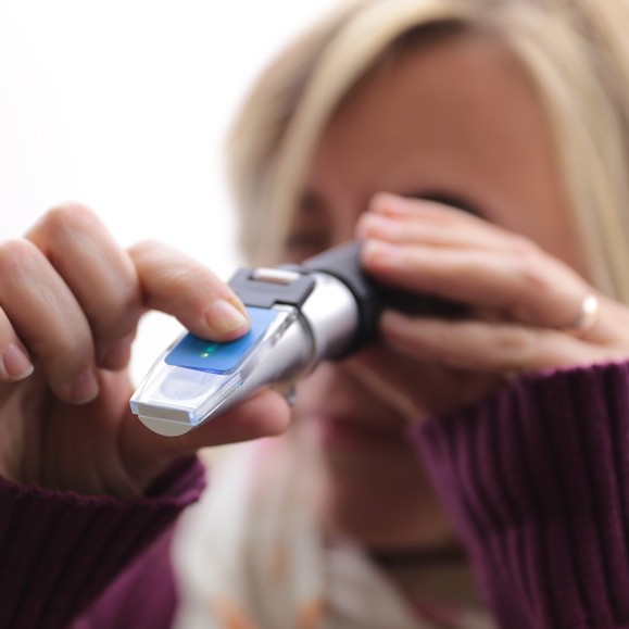 Handheld Refractometer OPTIKA HR-120 0-32% Brix