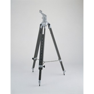 Sturdy wooden tripod High Lander