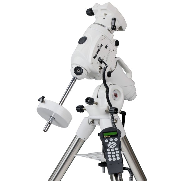 Sky-Watcher Esprit 80ED Pro apochromatic refractor telescope with EQ6-R