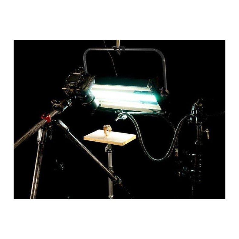 Carbon/Magnesium Fiber Tripod... Carbon/Magnesium Fiber Tripod...