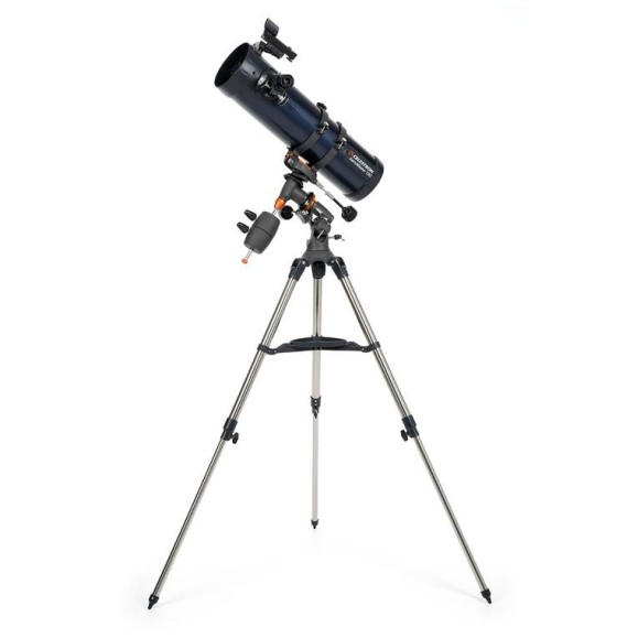 Telescope Celestron AstroMaster 130 EQ with booklet for learning to use telescope