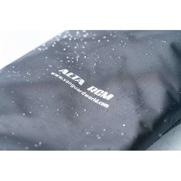 Rain cover Vanguard Alta RCM for camera, Size M