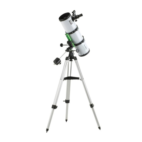 Newton Reflector Telescope Skywatcher Starquest 130/650
