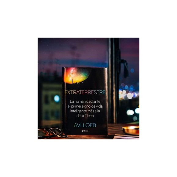 Extraterrestrial. Humanity facing the first sign of intelligent life beyond Earth