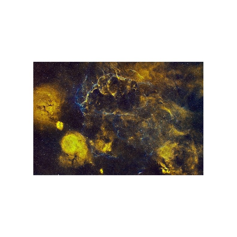 APO telephoto APO lens Askar ACL200...