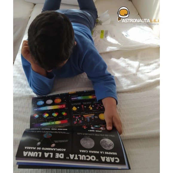 Interactive Book: Discover the Universe with Astronaut LiLi