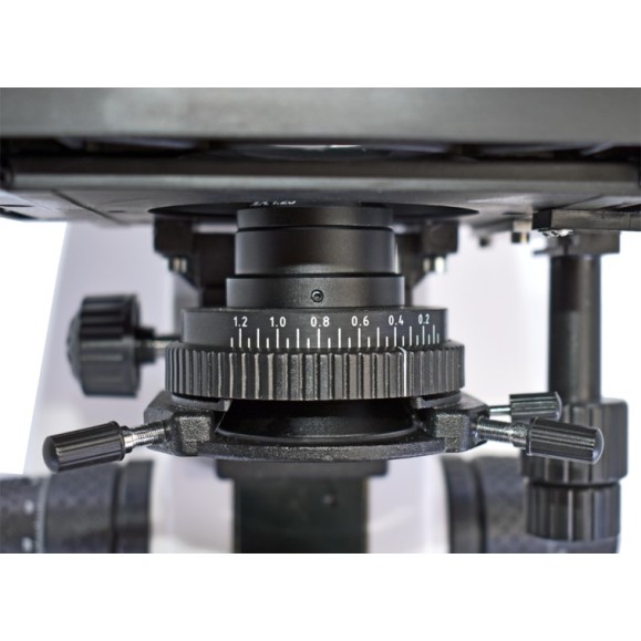 Triocular Biological Microscope BMS D3-223EP 1000X