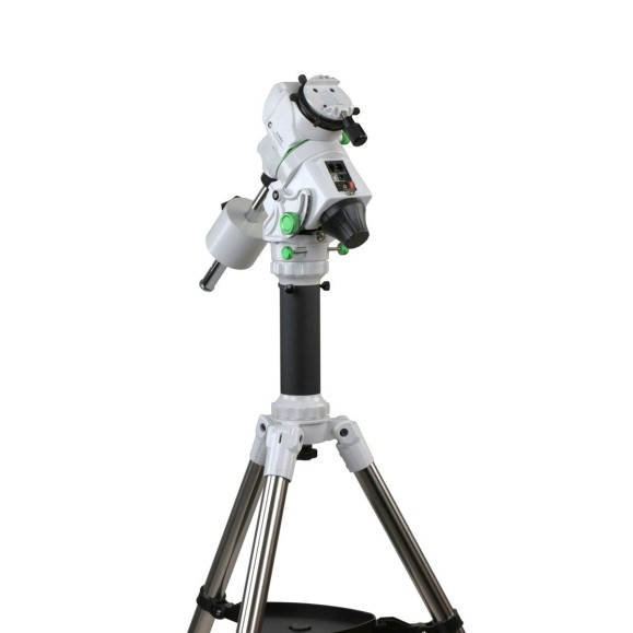 Equatorial mount Skywatcher Star Adventurer GTi with tripod