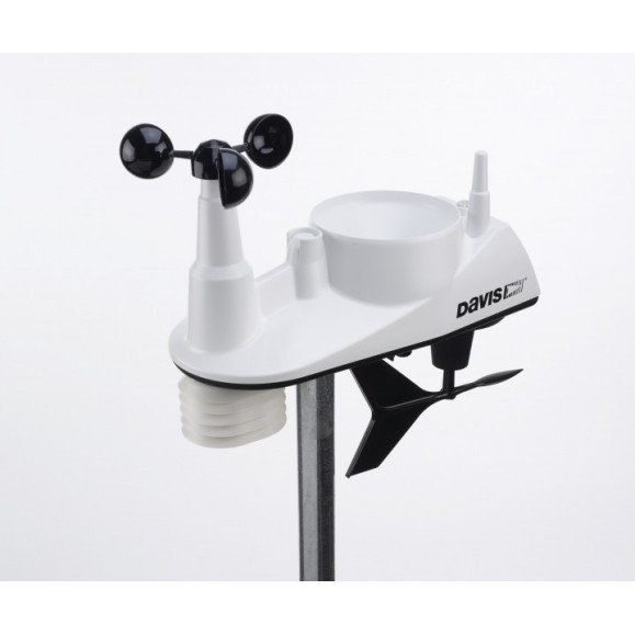 Davis Vantage Vue Weather Station with weatherLink console