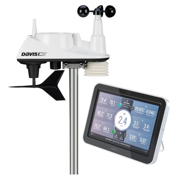 Davis Vantage Vue Weather Station with weatherLink console