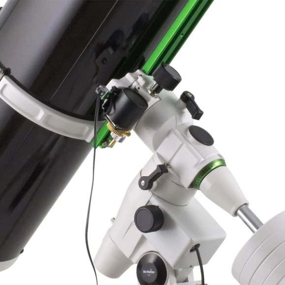 Pack SkyWatcher Newton 200/1000 BD SkyWatcher Telescope with NEQ5 PRO GOTO mount with customized introductory course