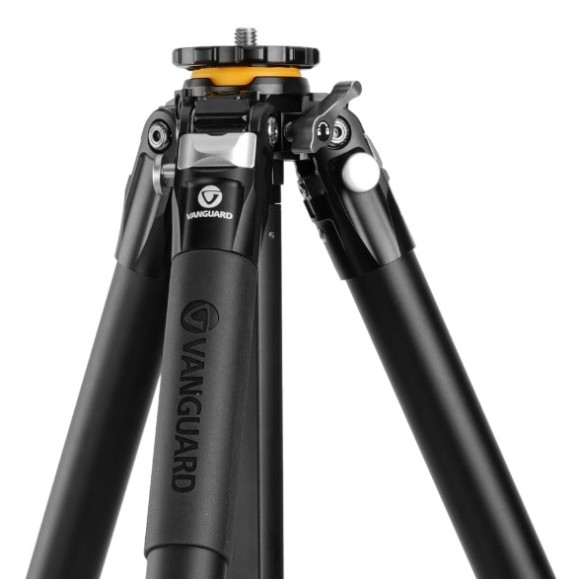 Aluminum travel tripod Vanguard VEO 5+304AT without ball head