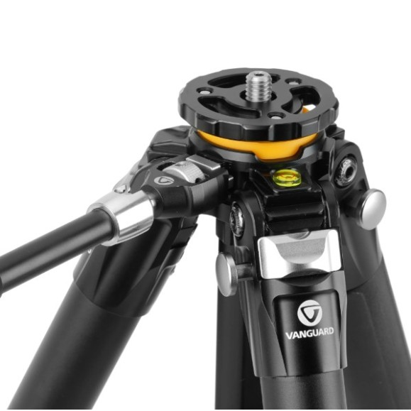 Aluminum travel tripod Vanguard VEO 5+304AT without ball head