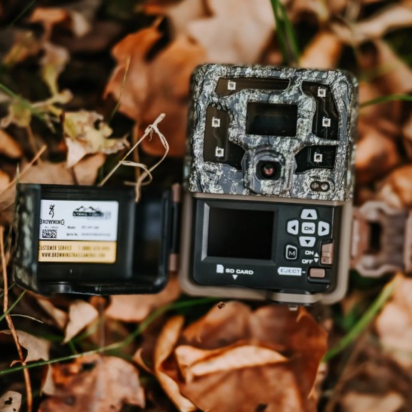 Strike Force Pro x 1080 BROWNING trapping camera