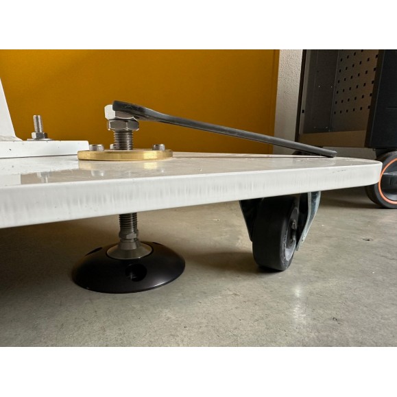 Very robust mobile observation platform Baader MBP - up to 800Kg