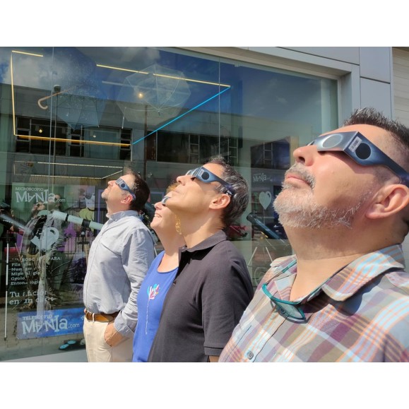 Pack of 5 solar eclipse glasses Telescopiomania with AstroSolar® film by Baader Planetarium