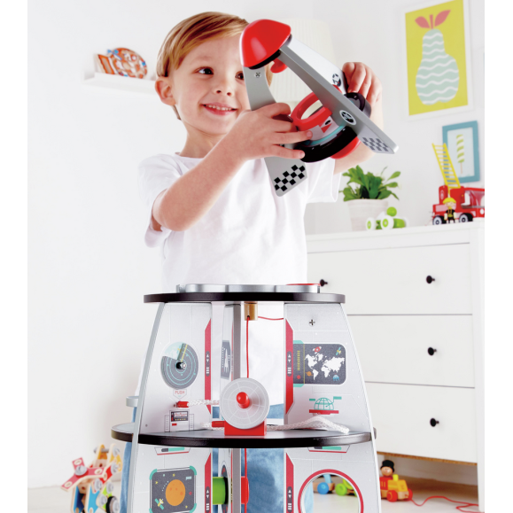 HAPE Four-Story Space Rocket