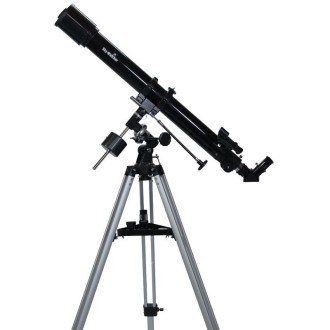 SkyWatcher Refractor 70/900...