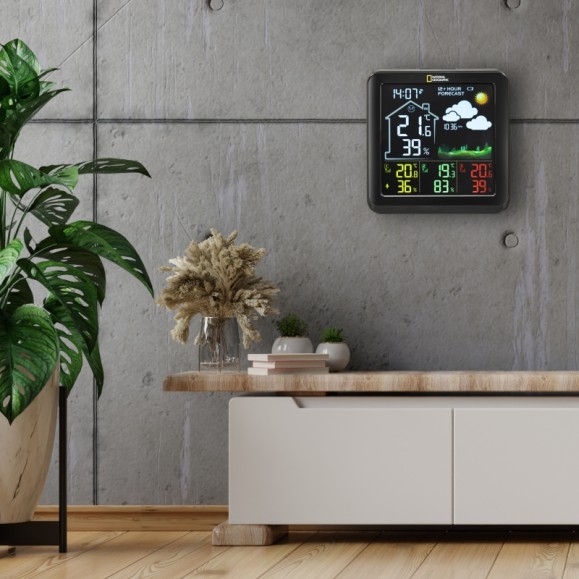 NATIONAL GEOGRAPHIC VA color LCD weather station including 3 sensors