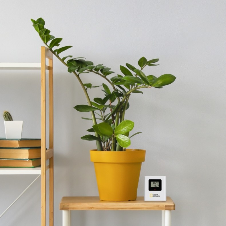 NATIONAL GEOGRAPHIC VA color LCD...